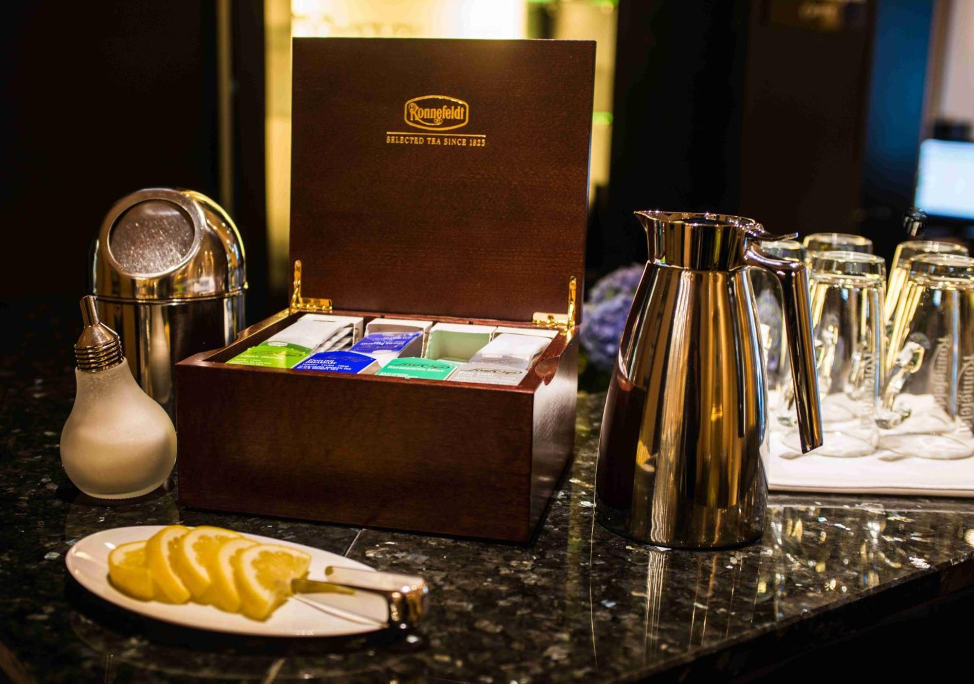 Hotel Concorde Франкфурт на Майн Екстериор снимка